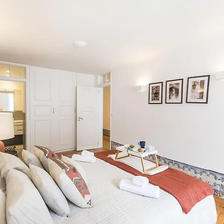 Lovelystay - Downtown Magnificent Flat Apartment