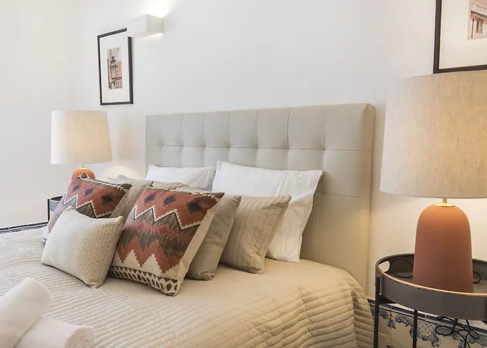 Lovelystay - Downtown Magnificent Flat *