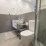Lovelystay - Downtown Magnificent Flat *