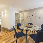 Lovelystay - Downtown Magnificent Flat
