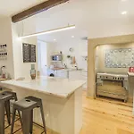 Lovelystay - Downtown Magnificent Flat *