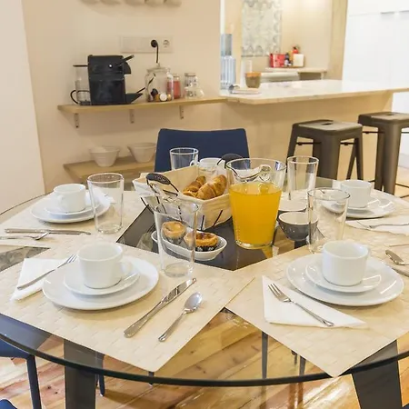 Apartman Lovelystay - Downtown Magnificent Flat *